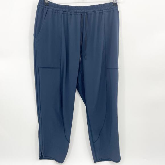 LULULEMON High Rise Crop Womens Size 10 Blue Lightweight Stretch Pockets Lounge - Picture 1 of 9